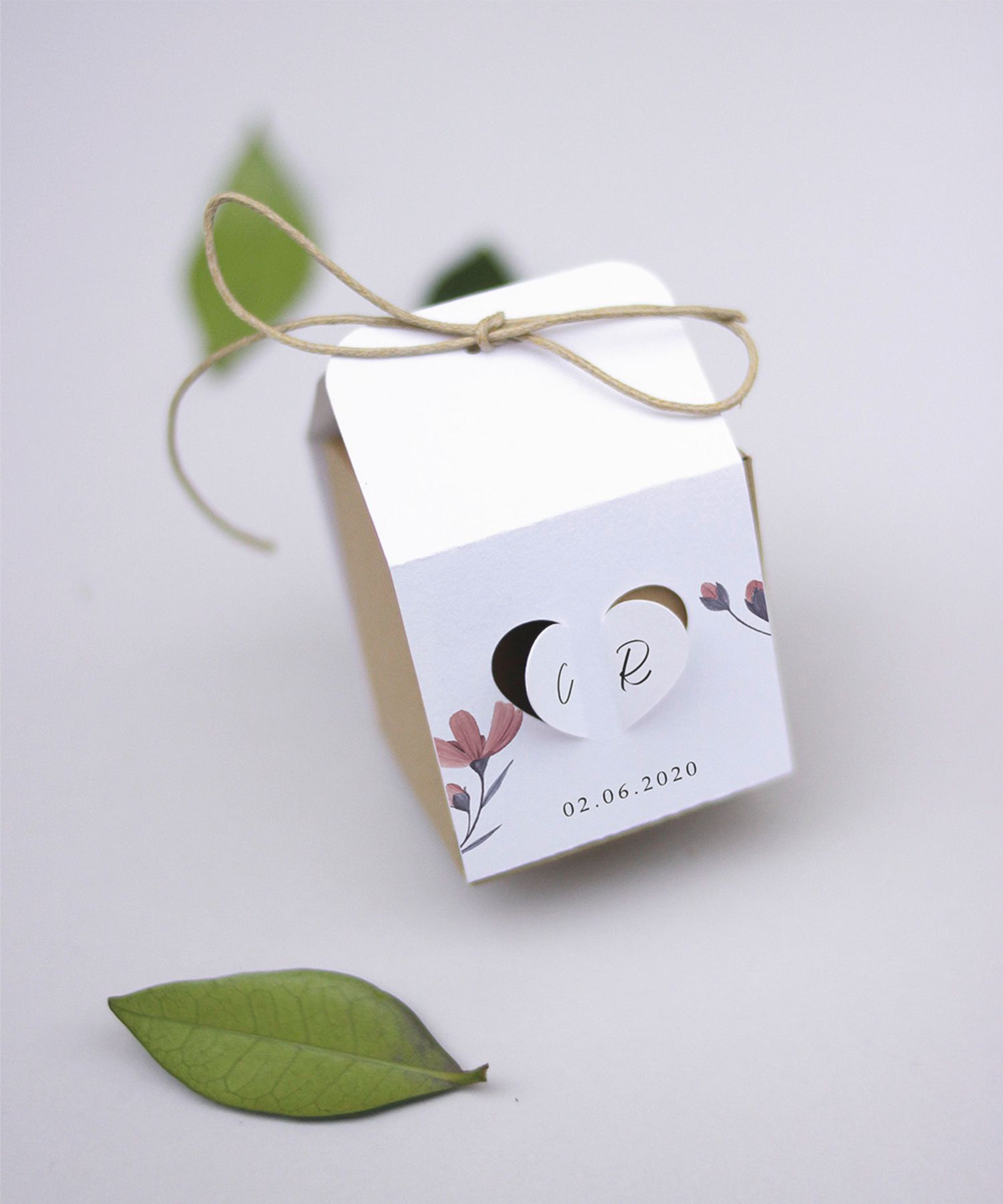 Bomboniera Cuore Intagliato "Fiore Rosa"