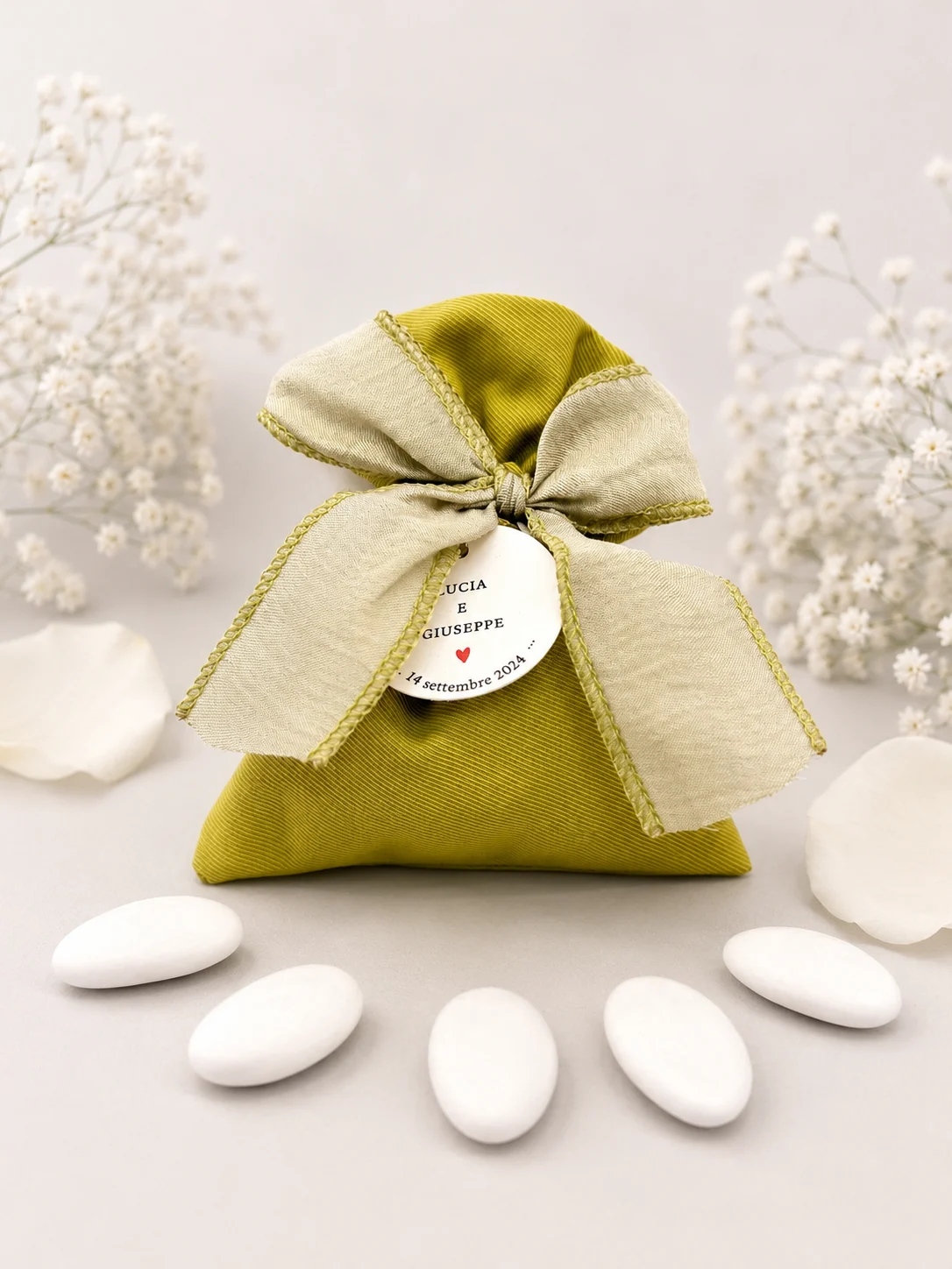 Sacchetto verde salvia con fiocco: 10x12 cm